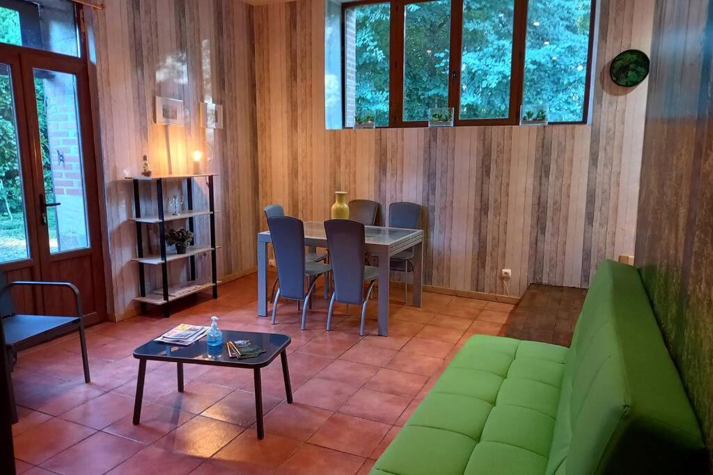 Suite dans le jardin du Château Agonges Extérieur photo