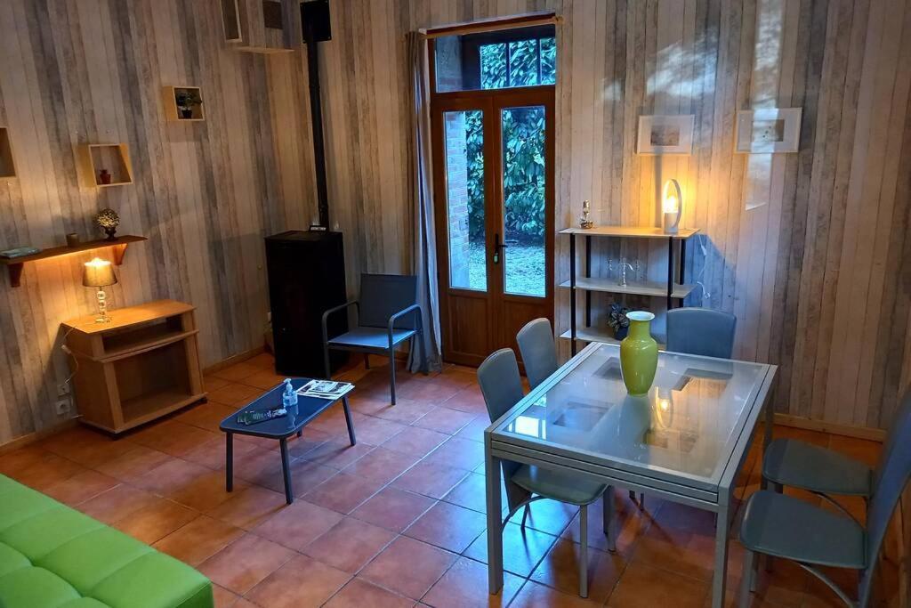Suite dans le jardin du Château Agonges Extérieur photo