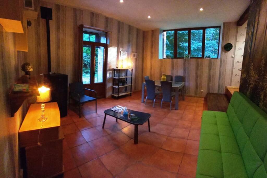 Suite dans le jardin du Château Agonges Extérieur photo